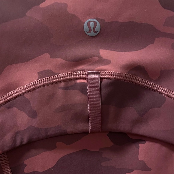 LIKE NEW Lululemon Define Jacket NULUX
Heritage 365 Camo Brier Rose Multi - Picture 6 of 9